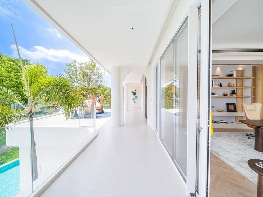 For Sale — Luxury Pool Villas at Phoenix Gold Golf Club, Pattaya Type A• 3-storey luxury villa• Land size: 881.6 sq.m 6 bedrooms 10 bathrooms 17