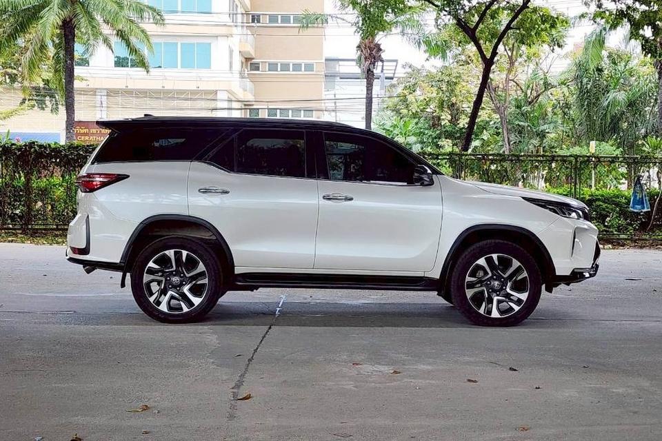 🔥ฟรีดาวน์ รถสวยมือเดียว ตัวท๊อปสุด รถเดิมๆ น๊อตไม่ขยับ Toyota Fortuner 2.8 LEGENDER BLACK TOP 4WD AT ปี 2022 4