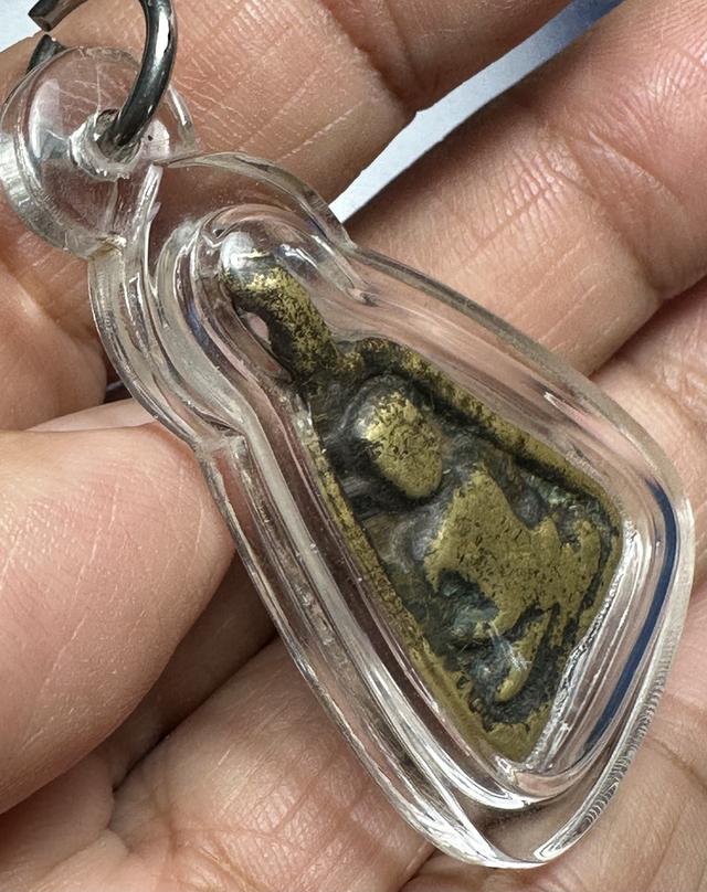 เหรียญหล่อจอบใหญ่ ล.พ.เงิน บางคลาน 3