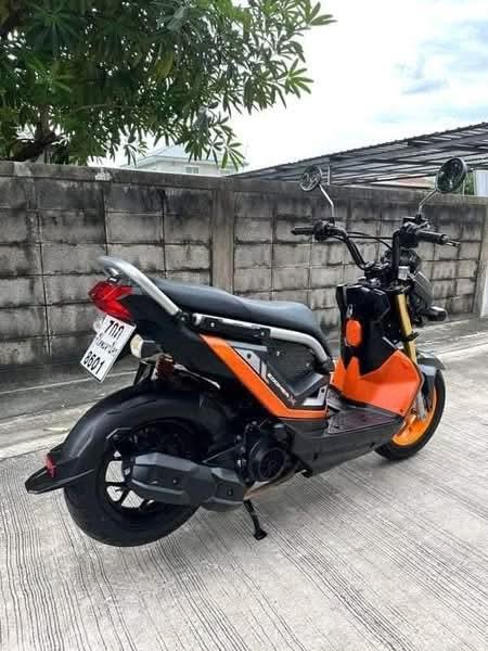 Honda Zoomer X สีส้ม 5