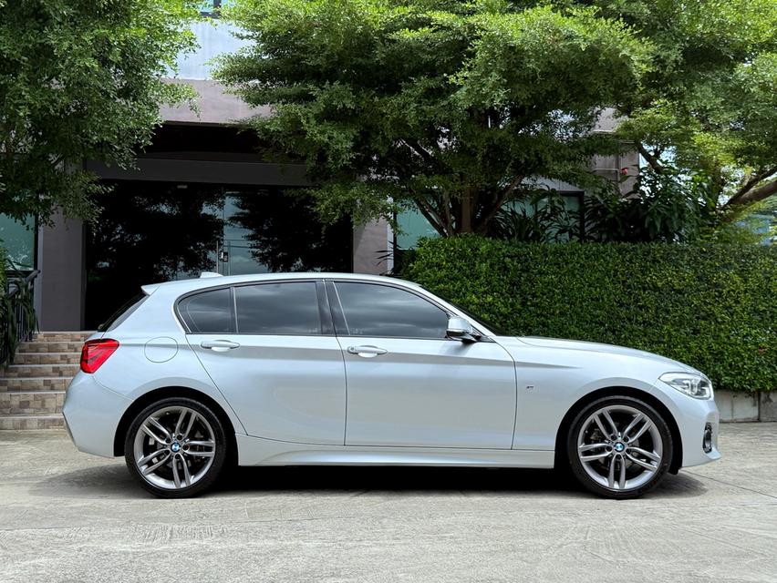 2018 BMW 118I MSPORT รถมือเดียวออกป้ายแดง รถวิ่งน้อย เข้าศูนย์ทุกระยะ รถไม่เคยมีอุบัติเหตุครับ