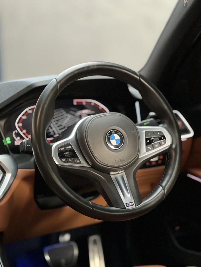 BMW 320d M Sport 6