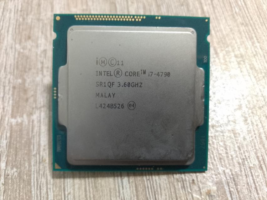 intel ® Core i7-4790 CPU @ 3.60GHz พร้อม Heat Sink ของ Cooler Master และ ชุดพัดลม ราคา 1,220 บาท รวมค่าส่งทั่วไทย
