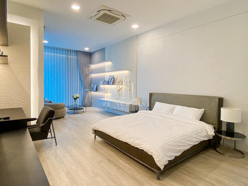 VIVE Krungthep Kreetha Comes with a Private Swimming Pool 14