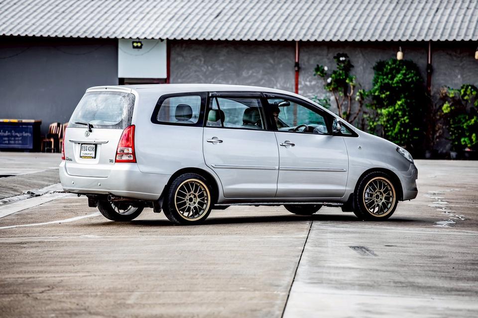 Toyota INNOVA 2.0V AT ปี 2007 สีเทา