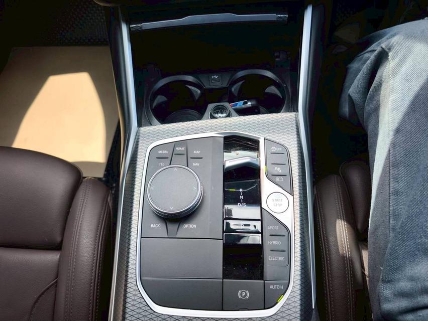 รหัสรถ KPV1100 🚗 2023 BMW 330e M SPORT LCI 14