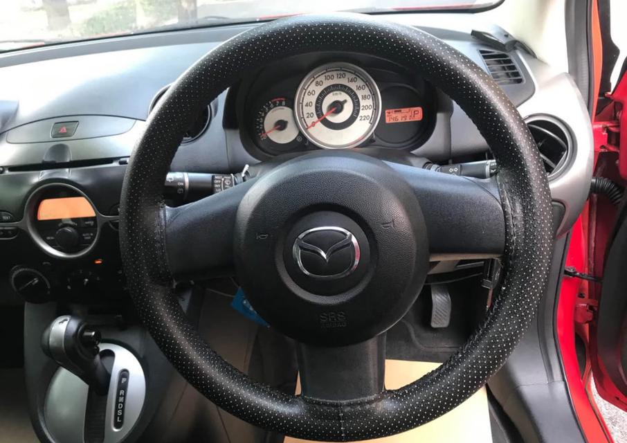 Mazda 2 1.5 Groove Sport ปี 2010 สีแดง 5