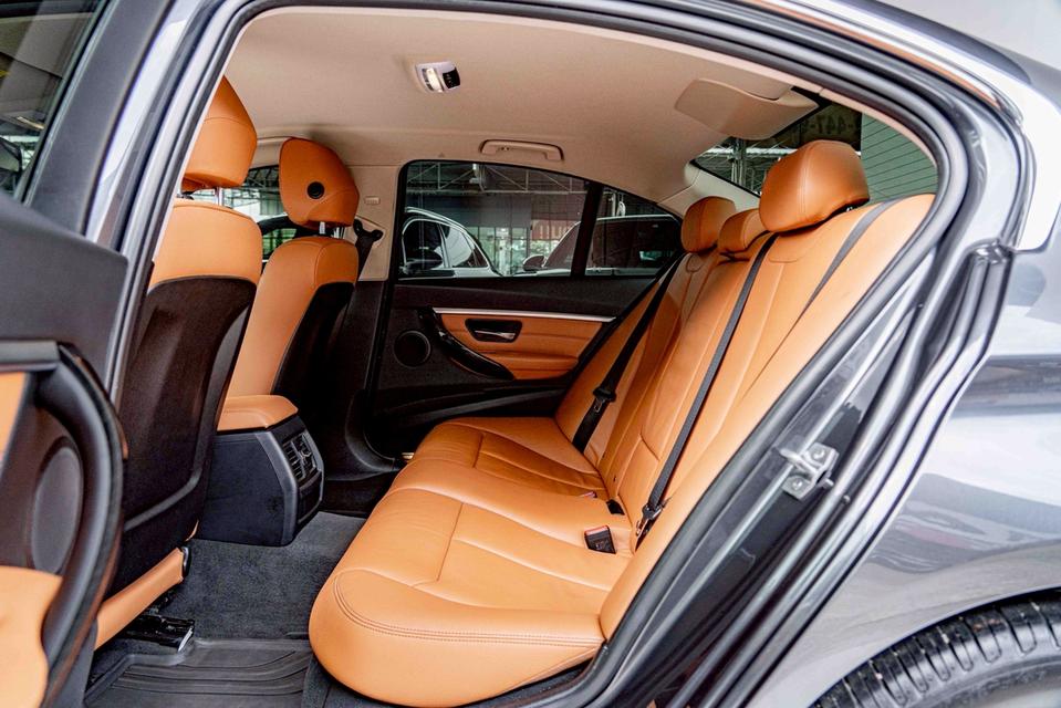 รหัสรถ NP6285 BMW 320d ICONIC LCI 2018 16