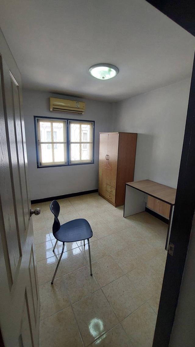 ทาวน์เฮ้าส์ 2 ชั้น 3 ห้องนอน 2 ห้องน้ำ ใกล้ ม.ธรรมศาตร์รังสิต 3