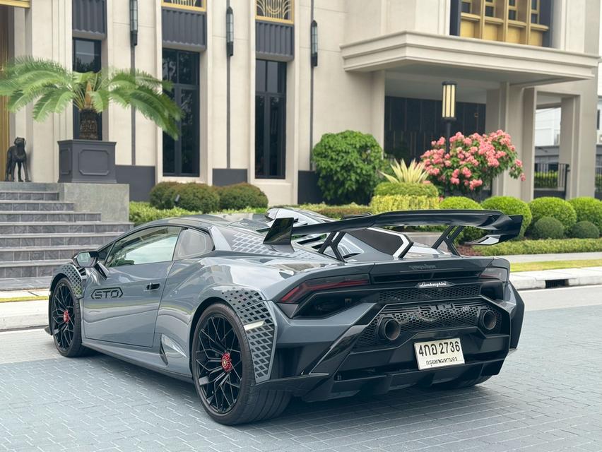 Lamborghini Huracan STO ปี 2022 6