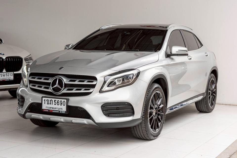 รหัสรถ NP5690 รุ่นรถ : BENZ GLA250 AMG DYNAMIC FACELIFTปีรถ : 2018 รูปที่ 3