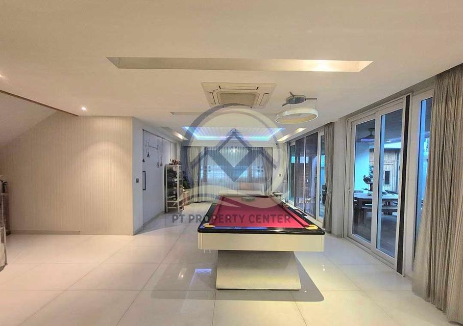 โครงการรัชดานิเวศน์ ซอยประชาราษฎร์บำเพ็ญ 24 ถนนรัชดาภิเษก บ้านเดี่ยว 2 ชั้น สร้างเองสไตล์โมเดริน์ พร้อมสระว่ายน้ำส่วนตัว อยู่ใจกลางเมือง เดินทางง่าย ใ 7