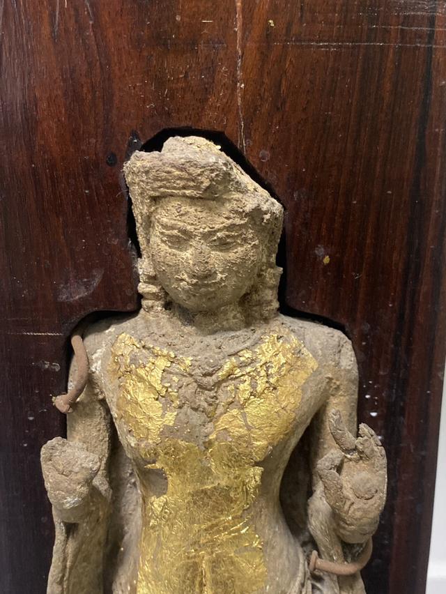 	เทวรูป สมัยลพบุรี ขนาด 10 นิ้ว