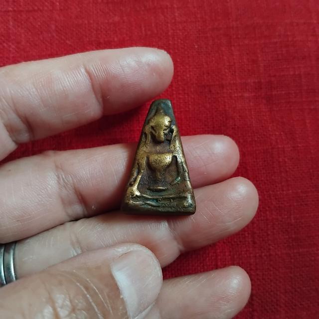 พระบ้านเก็บเก่า พระผงสุพรรณเก่าๆ