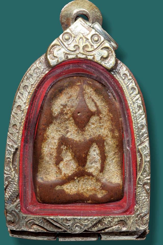 พระซุ้มกอ เปิดให้บูชาจ้า