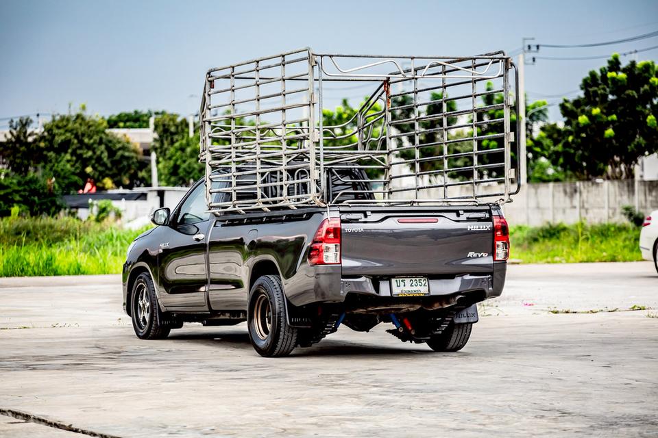 TOYOTA HILUX REVO 2.8 J PLUS STANDARD CAB สีเทา  ปี 2018  7