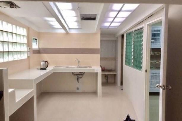 ให้เช่าบ้านเดี่ยว 2 ชั้น 75 ตร.ว. หมู่บ้าน ต.รวมโชค ย่านโชคชัย4 ตกแต่งพร้อมอยู่ 6