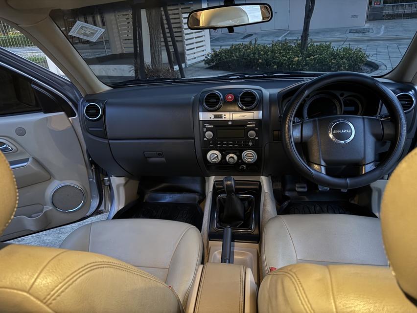 รถบ้านแท้มือเดียว สภาพเดิม เบาะหนังจากศูนย์ Isuzu D-MAX 2.5 Cab-4 Super Titanium ปี 2010 รูปที่ 14