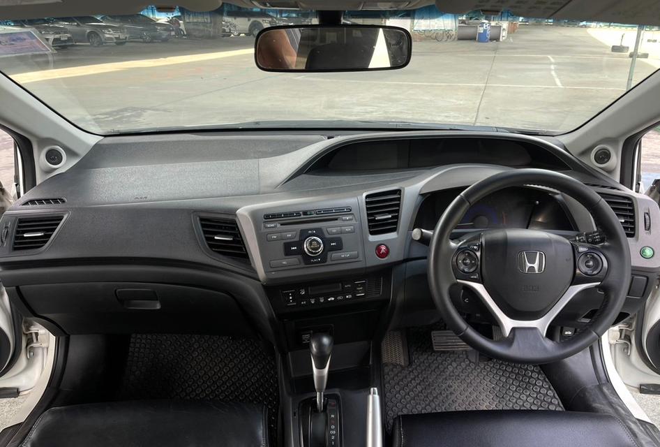 Honda Civic FB 1.8 E i-VTEC Auto ปี 2013  5