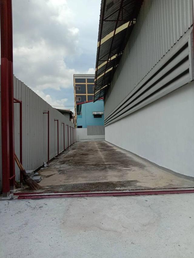 ให้เช่าโกดังใหม่พร้อมสำนักงาน พื้นที่ใช้สอย 711 ตรม. ใกล้แยกเทพารักษ์ น้ำไม่ท่วม เข้าออกสะดวก เพียง 55,000/เดือน 8