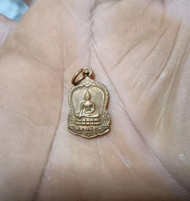 หลวงพ่อโต วัดบางพลีใหญ่ใน สมุทรปราการ