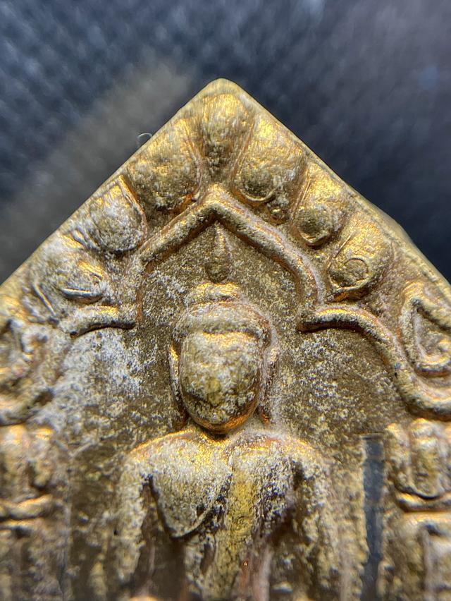 พระขุนแผนผงพรายกุมาร หลวงปู่ทิม วัดละหารไร่ ปี15 บล็อกแรก เนื้อว่านดอกทอง รูปที่ 14