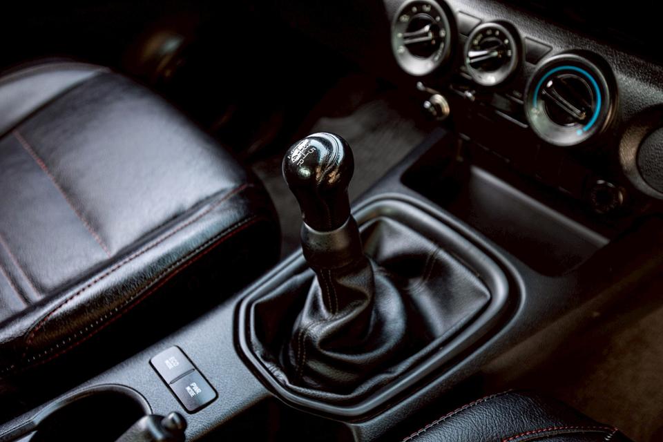 TOYOTA HILUX REVO 2.4 J Plus SMART CAB ปี 2017 สีเทา สวยสภาพดี รูปที่ 17