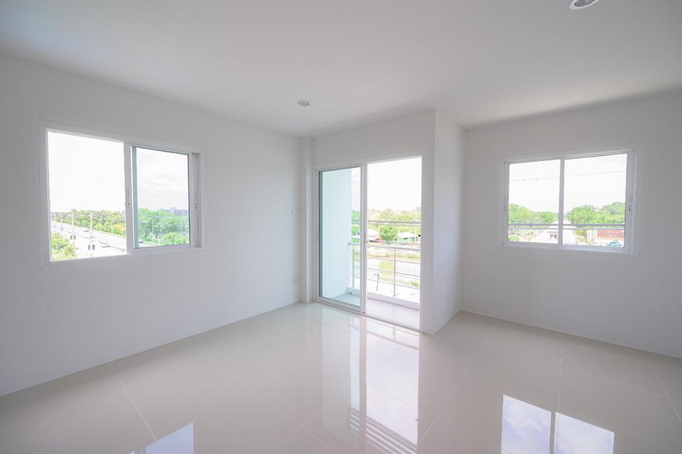 THEE Home Pathumthani Klong 5 โฮมออฟฟิศใหม่ 3.5 ชั้น 168 ตารางเมตร 2 ห้องนอน 3 ห้องน้ำ ใกล้รถไฟฟ้าสีเขียวเข้ม สถานีคูคต 6