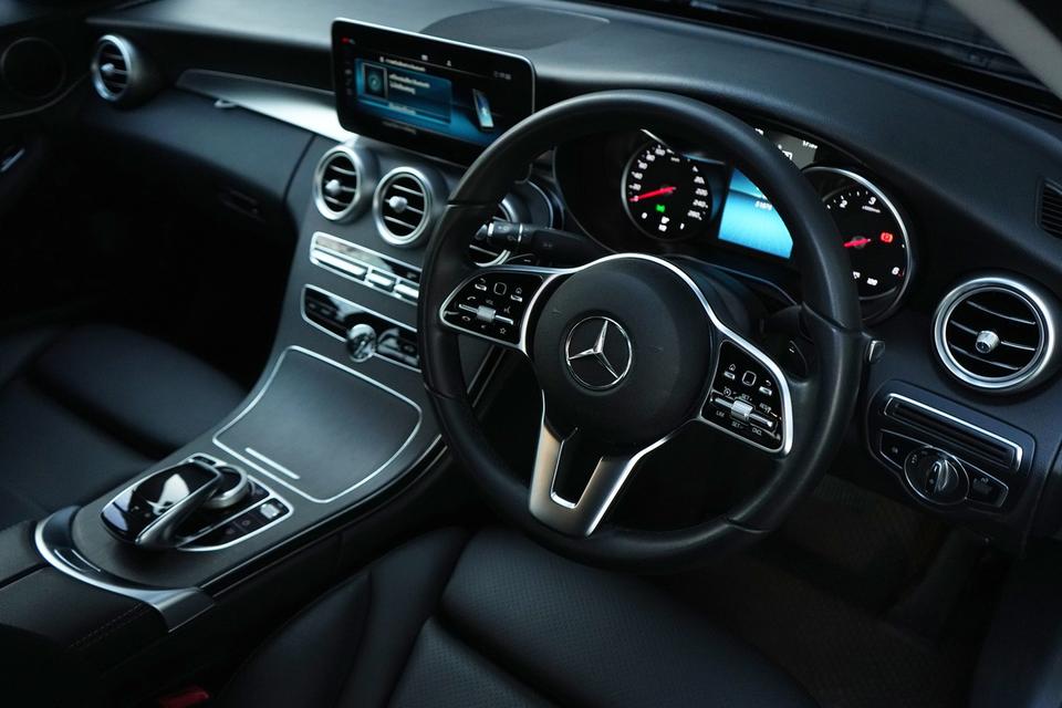 Mercedes-Benz C220d Avantgarde 2019 4