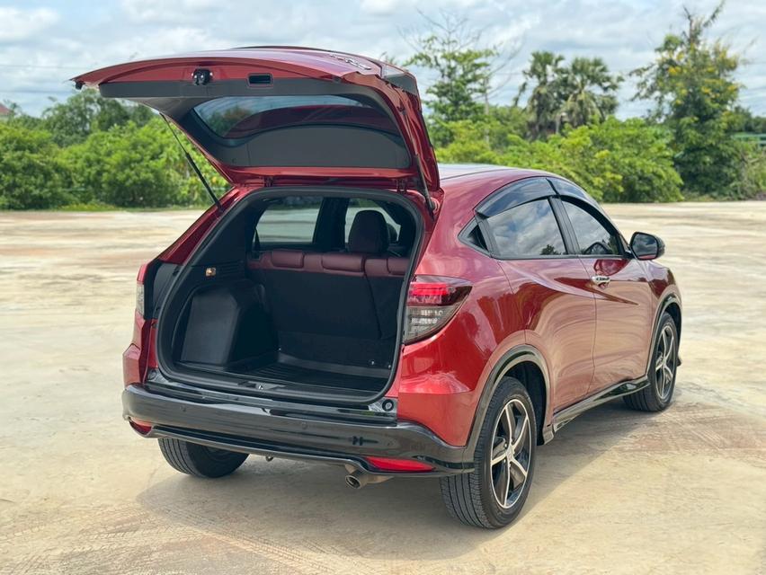 HONDA HRV 1.8 RS TOP SUNROOF (mnc)ปี 20 สีแดง  ออโต้  9