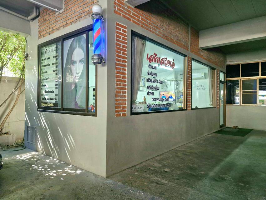 ให้เช่าห้องว่าง ใต้อพาร์ทเม้น ห้องเนื้อที่ประมาณ 13 ตรม  1