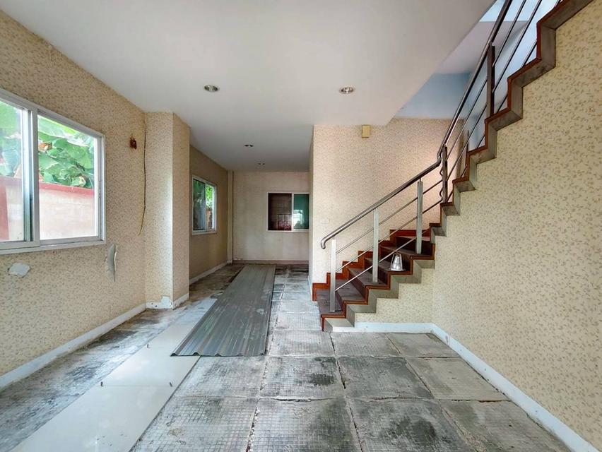 อาคารพาณิชย์ 3 ชั้น ซอยลาดพร้าว 101 ถนนลาดพร้าว แขวงคลองจัน เขตบางกะปิ กรุงเทพมหานคร 6