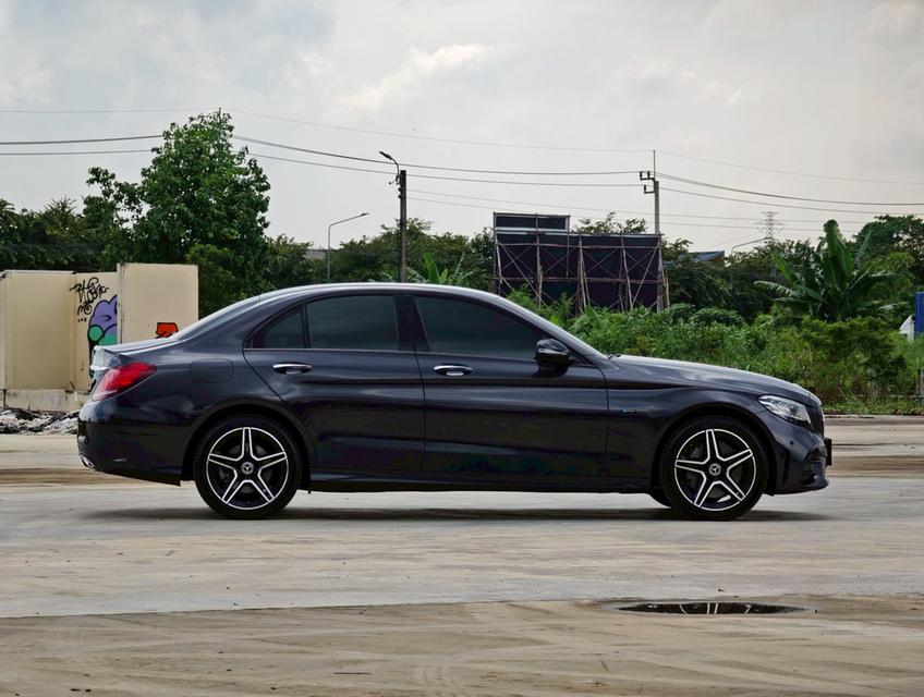 Mercedes Benz C300e AMG Sportปี 2020 ไมล์ 8x,xxx km 12