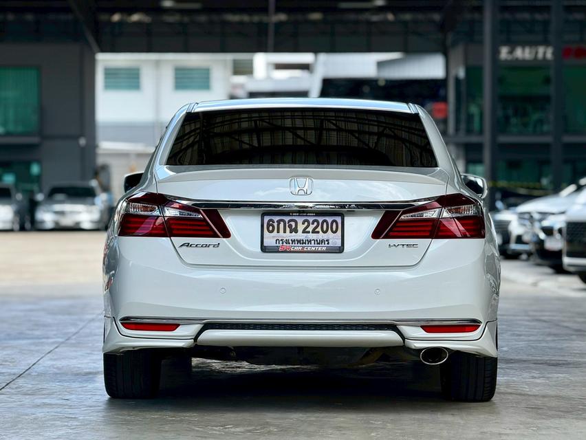 Honda accord 2.0EL auto ไมล์แท้ 60,000 กม.  7