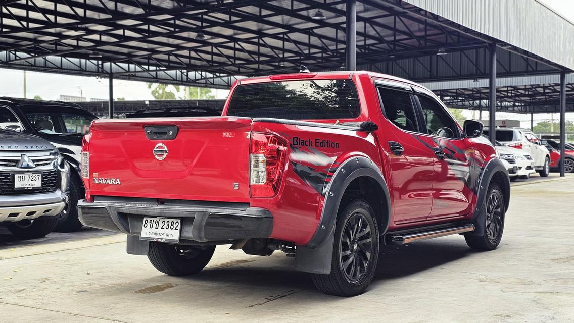 ขายรถ Nissan NP300 2.5E Double Cab Calibre Black Edition ปี 2020 สีแดง เกียร์ธรรมดา รูปที่ 5