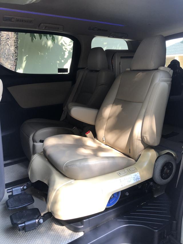 ขายรถตู้ TOYOTA ALPHARD 1.2 ล้าน 11