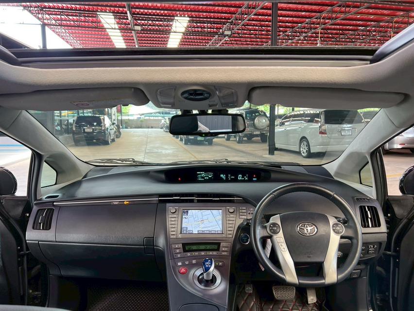 TOYOTA PRIUS 1.8 Hybrid Top option grade ปี2012 ไฮบริดประหยัดมาก ไม่เคยชน วิ่งน้อย 9