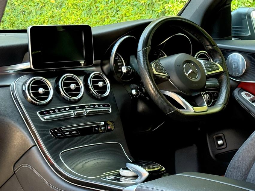 2018 BENZ GLC 250D COUPE AMG รถมือเดียวออกป้ายแดง รถวิ่งน้อย เข้าศูนย์ทุกระยะ ไม่เคยมีอุบัติเหตุครับ รูปที่ 12