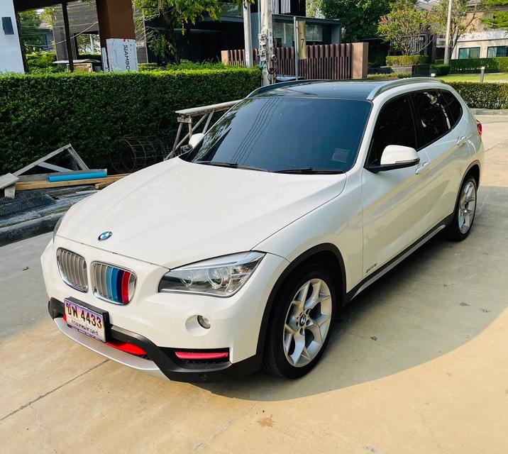 BMW X1 sDRIVE 18i E84 สีขาว ปี 2014  1