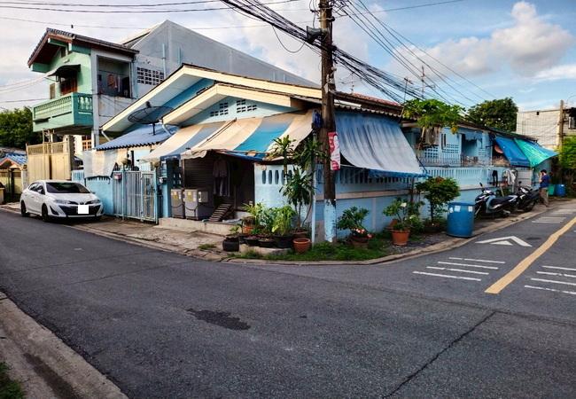 ขายกิจการห้องเช่า ถนนเสรีไทย ซอย 9 เนื้อที่ 78 ตร.ว. 10 ห้องนอน 10 ห้องน้ำ 2
