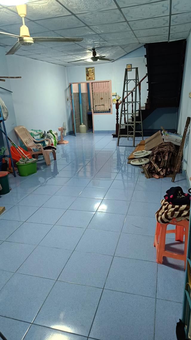 บ้านทาวน์เฮ้าส์ ชุมชนร่มเย็น คลอง2 ต.คูคต อ.ลำลูกกา 13