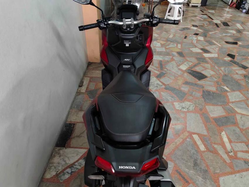 ปล่อยขาย Honda ADV160 สีแดง  3