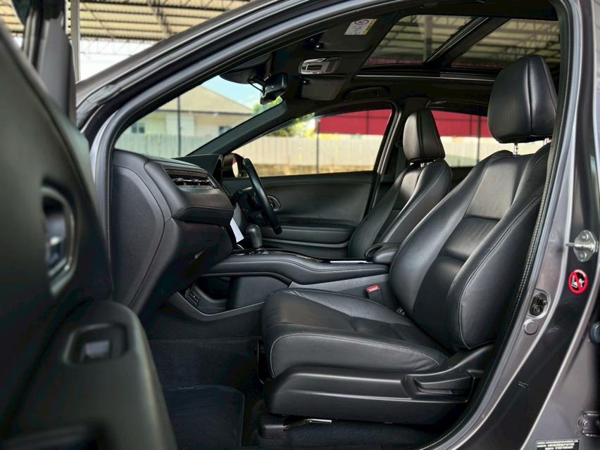 ปี 2019 HONDA HRV, 1.8 RS โฉม ปี14-21 สีเทา เครื่องยนต์เบนซิน ไมล์แท้ 26,443 km. 16