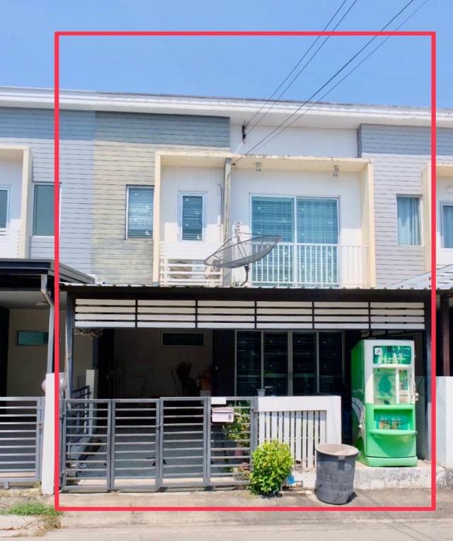 ขายด่วน ขายถูก ทาวน์เฮาส์ 2 ชั้น หมู่บ้าน The Connect ทางด่วนวัชรพล 18 ตรว.*ขายพร้อมตู้กดน้ำดื่ม* 1