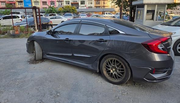 ขาย Honda Civic FC 1.8 EL ปี 2016 (ไมล์แท้ 7 หมื่นโล!) สภาพนางฟ้า 3