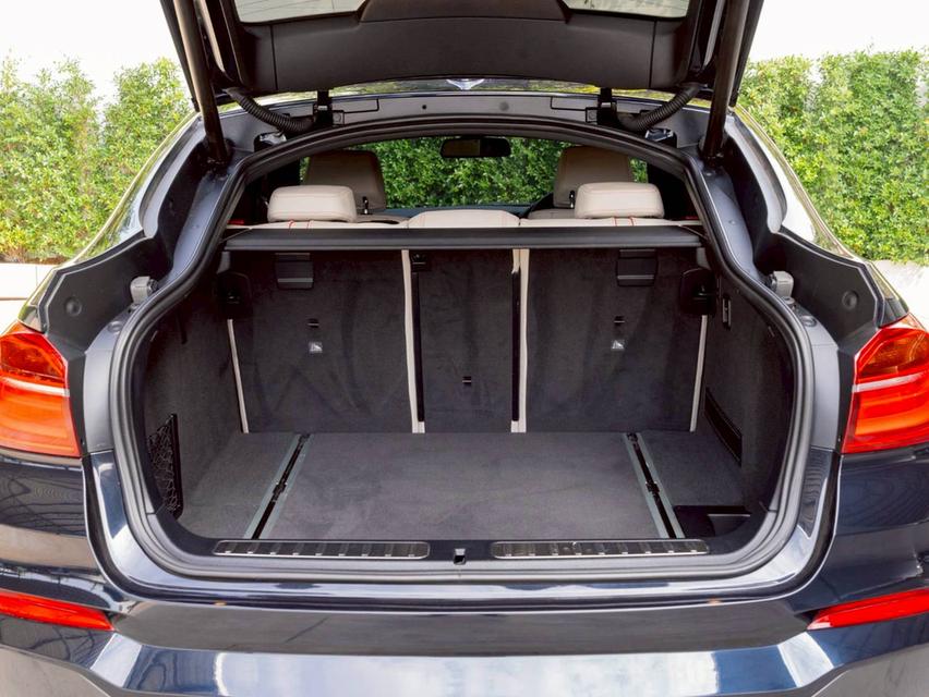 BMW X4 xDrive20d M sport ปีจด 2017#ประกันเครื่องเกียร์3ปี 30,000 km. ♨️ 9