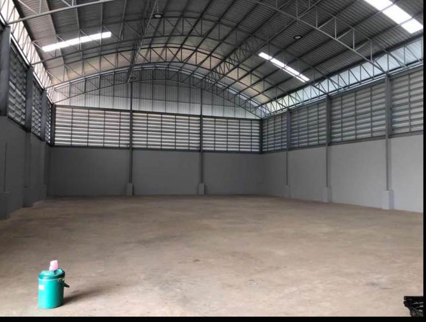 โกดังให้เช่าพร้อมที่พัก 1 ไร่ 10