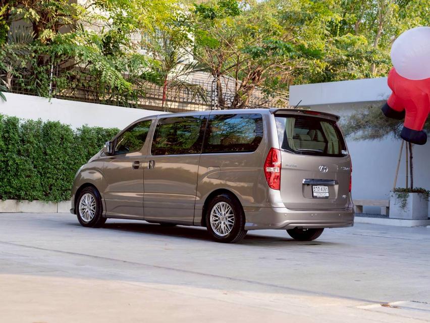 Hyundai H1 Grand Starex VIP ปี 2016 ประกันเครื่องเกียร์3ปี 30,000 km. 5
