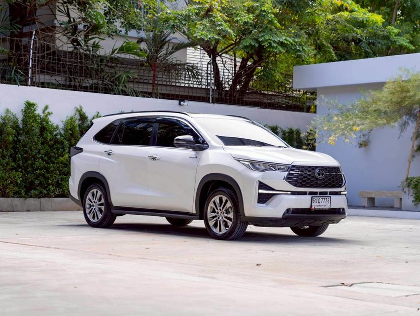 Toyota Innova Zenix 2.0 Hev Premium ปีจด 2024 7