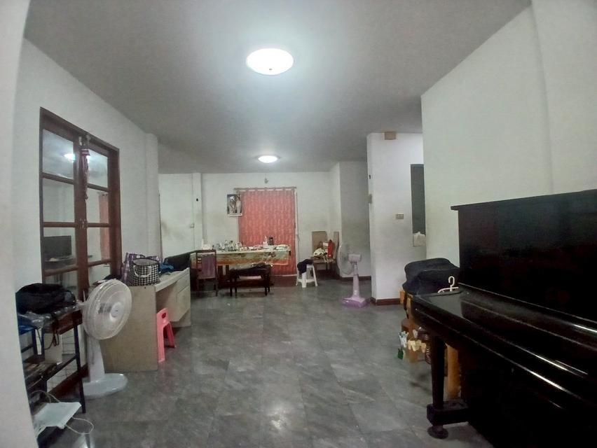 บ้านลลิลกรีนวิลล์ แขวงออเงิน เขตสายไหม กรุงเทพฯ 6